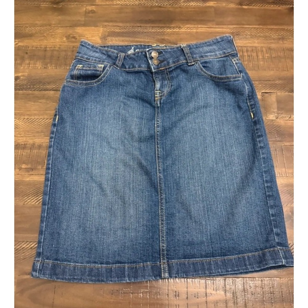 Old Navy Denim Mini Skirt Size 2 Blue Excellent Medium Wash 5-Pocket Stretch